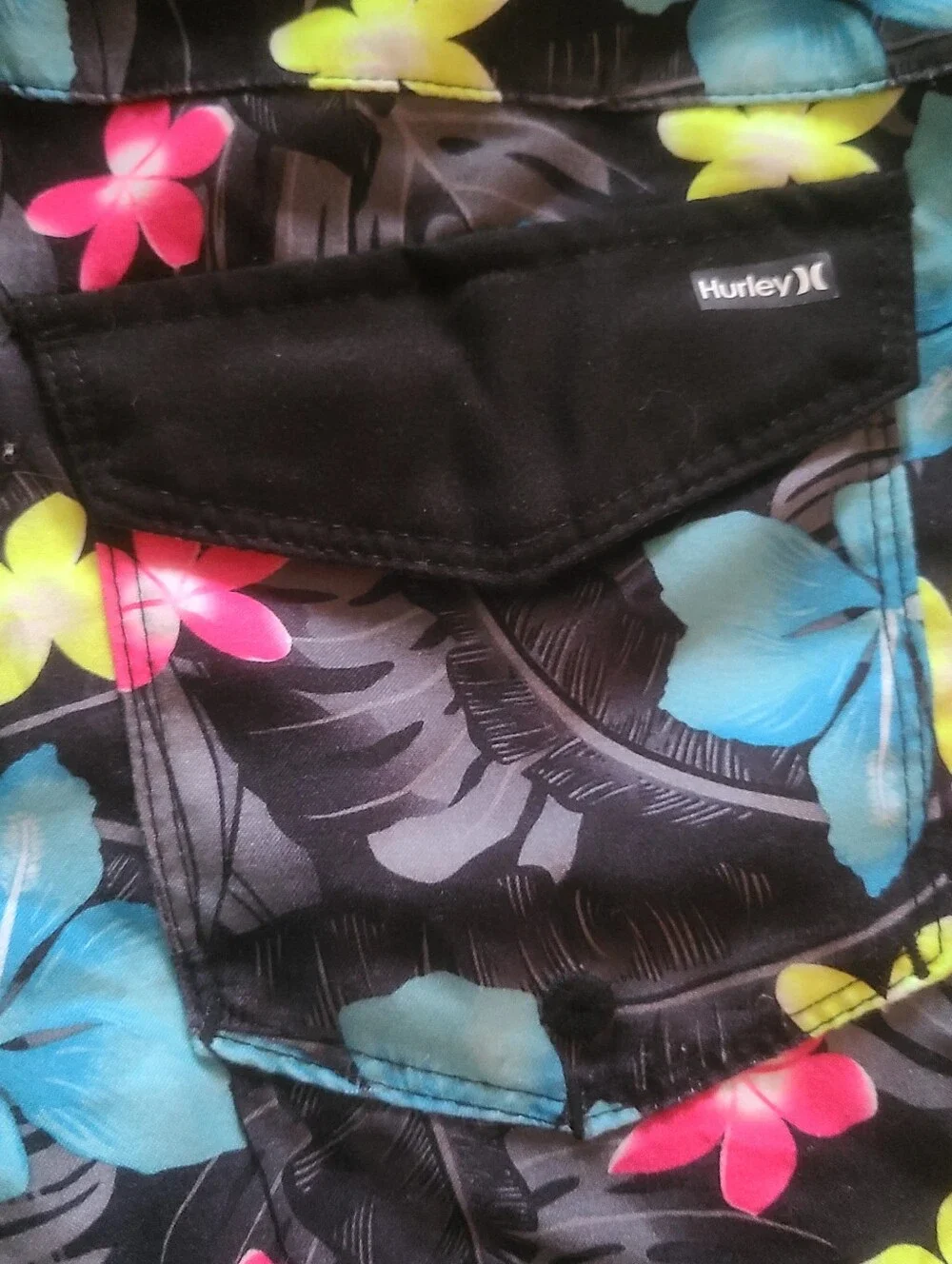 Hurley Boys Black Floral Boardshorts - Blue, Pink & Yellow Sz 10 / 25